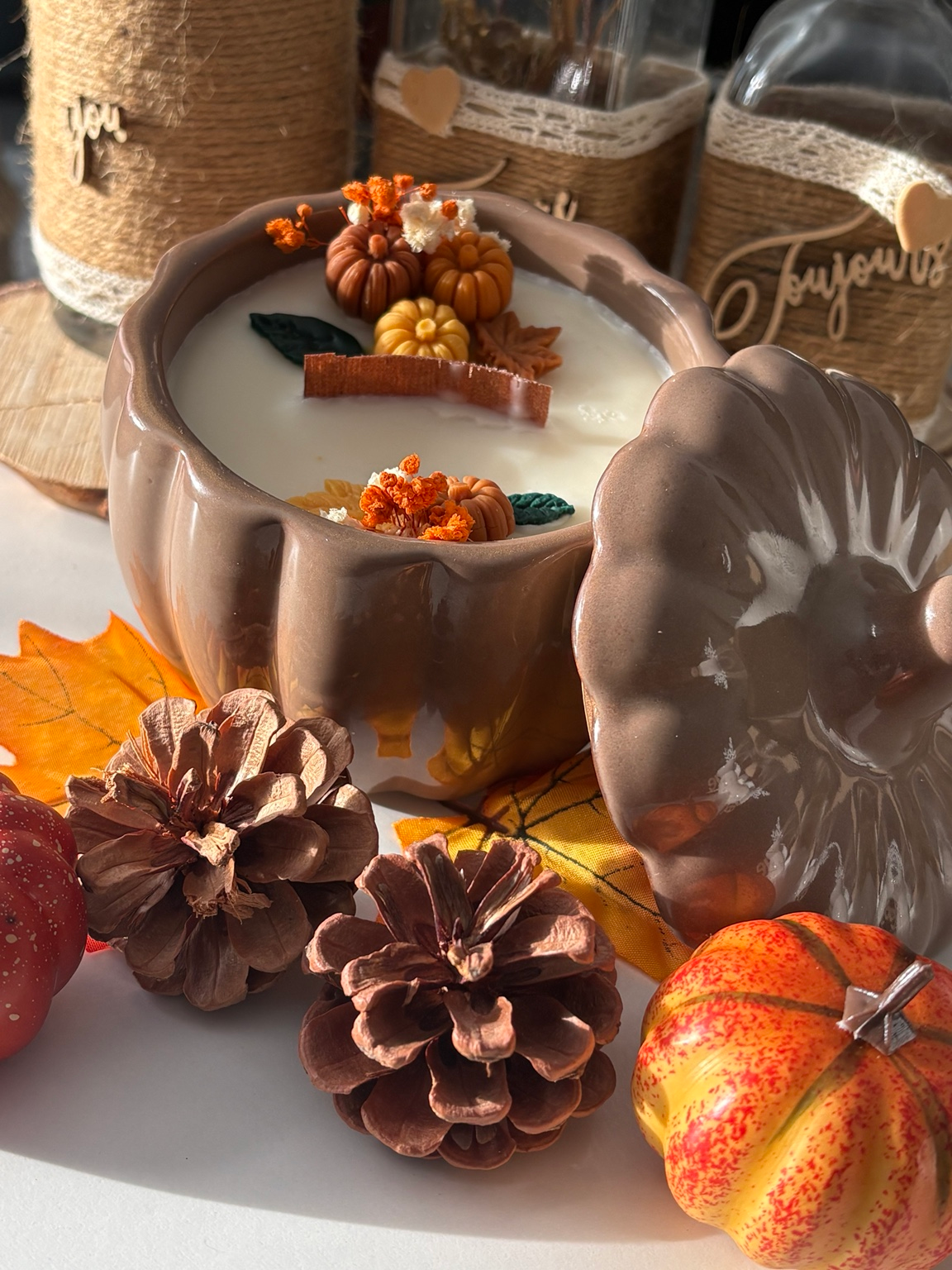 Bougie Délice d’Automne en forme de citrouille, parfum Croissant au beurre